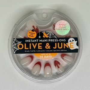 Olive & June Vampire French Press-On Nails - Almond Red and White